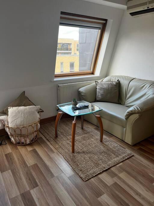 לונדון Quirky Studio Flat Selfcontained מראה חיצוני תמונה