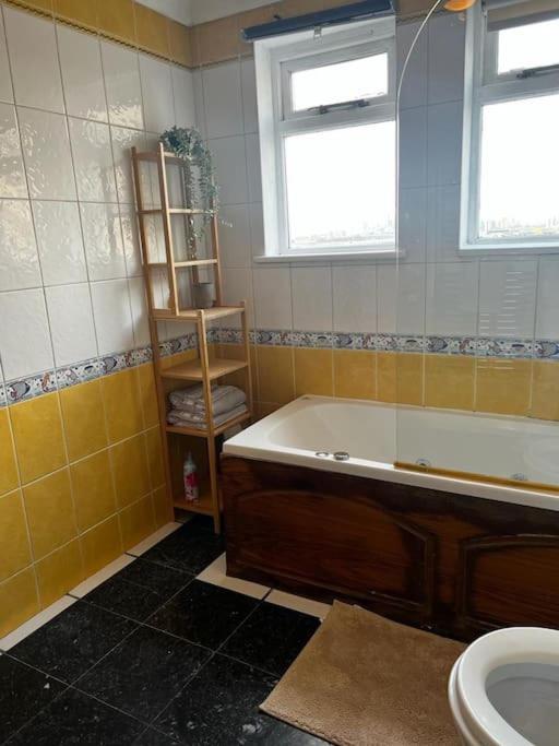 לונדון Quirky Studio Flat Selfcontained מראה חיצוני תמונה